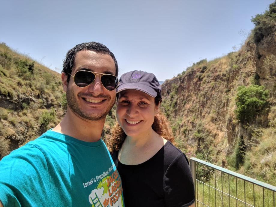 Larry and Mindy לארי ומינדי